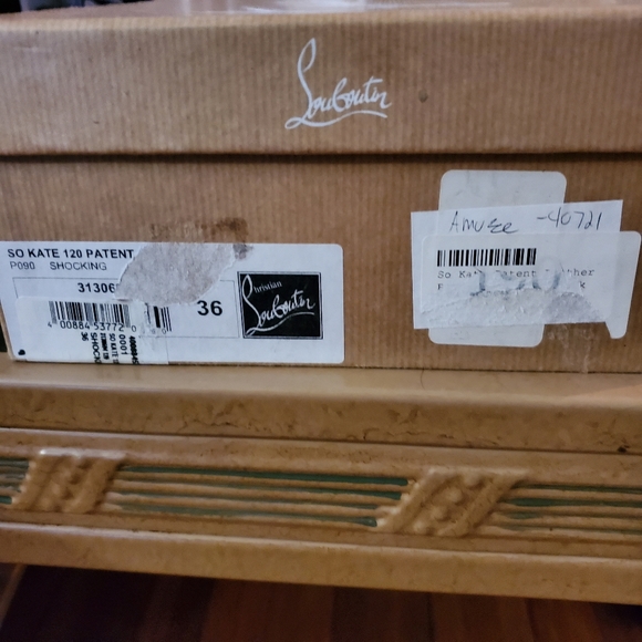 Christian Louboutin Hot pink So Kate - Picture 8 of 8